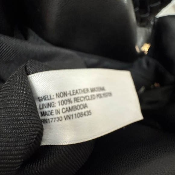 a.New.Day,Woman purse  $22 Each,Black,Zipper,Pockets,shoulder bags,Medium.! - Picture 8 of 10